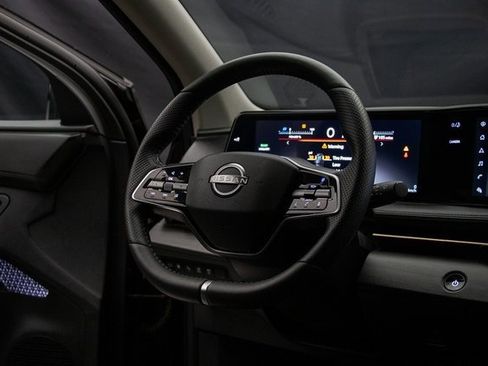 Used 2024 Nissan Ariya FWD image 14