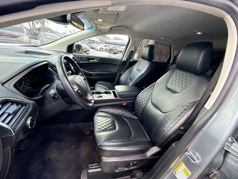 Used 2024 Ford Edge Titanium image 22