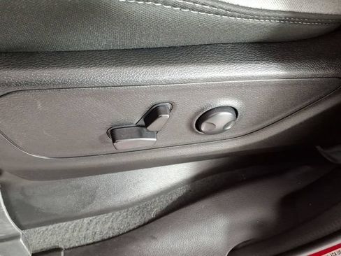 Used 2023 RAM 1500 Big Horn AWD/4WD image 16