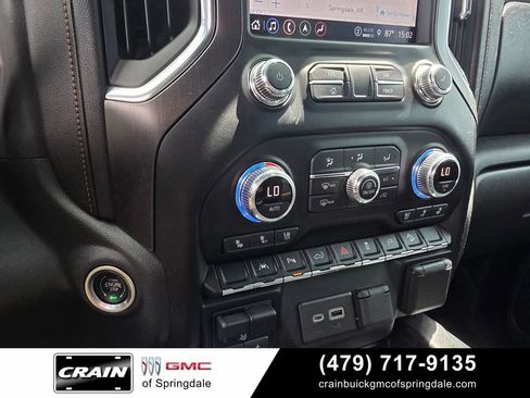 Used 2022 GMC Sierra 1500 AT4 w/ AT4 Premium Package AWD/4WD image 19