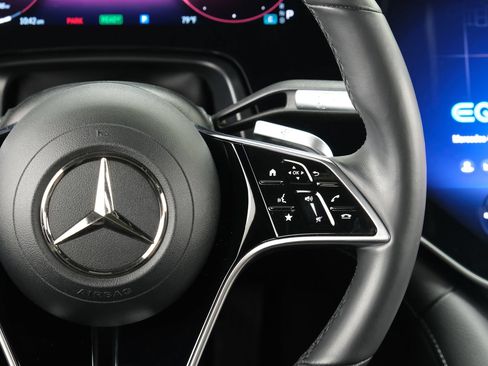 Used 2023 Mercedes-Benz EQS 580 4MATIC Sedan image 16