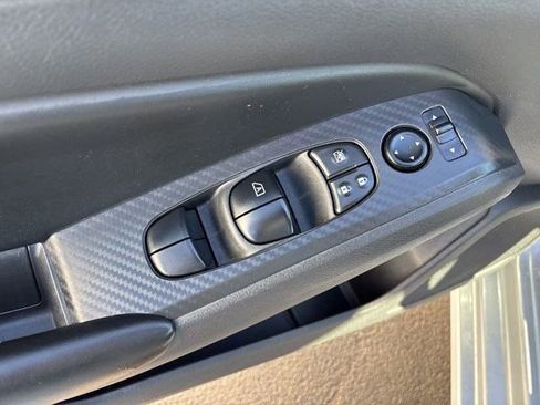 Used 2024 Nissan Altima 2.5 S image 14