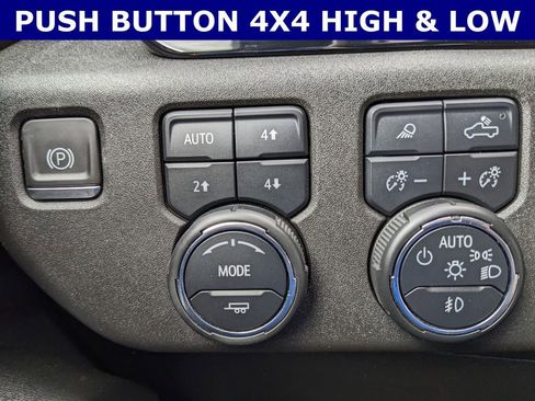 Used 2024 Chevrolet Silverado 2500 LTZ w/ LTZ Plus Package AWD/4WD image 18
