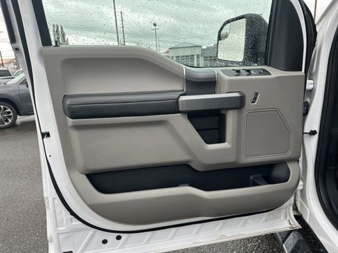 Used 2018 Ford F150 XLT w/ Equipment Group 302A Luxury image 23