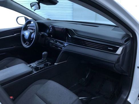 Used 2026 Toyota Camry LE FWD image 24