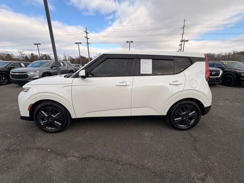 Used 2021 Kia Soul EX image 8