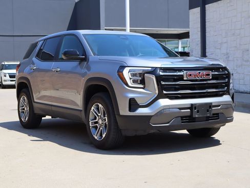 Used 2026 GMC Terrain Elevation FWD image 2