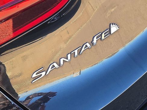 Used 2023 Hyundai Santa Fe SEL image 12