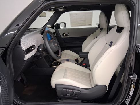 New 2026 MINI Cooper 2-Door Hardtop FWD image 3