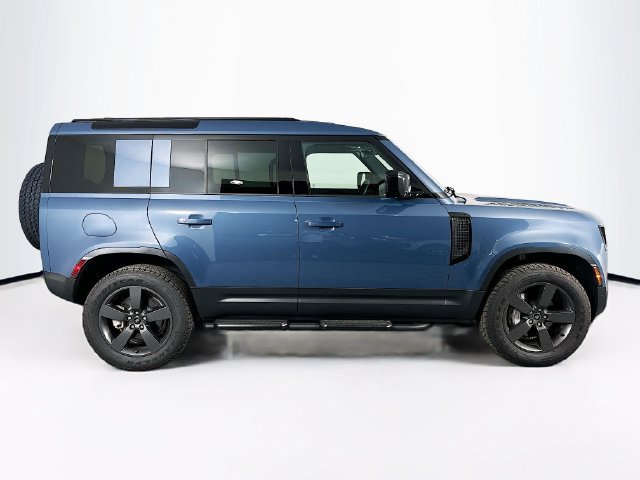 New 2025 Land Rover Defender 110 S AWD/4WD image 4
