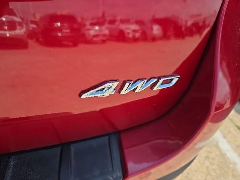 Used 2023 Ford Explorer XLT w/ Equipment Group 202A AWD/4WD image 13