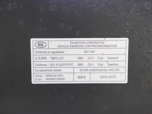 Used 2017 Kia Sorento FWD image 31