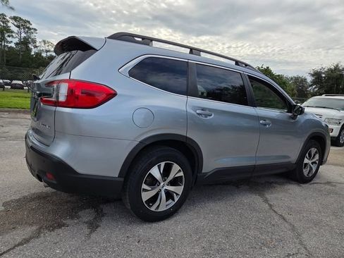 Used 2023 Subaru Ascent Premium w/ Convenience Package AWD/4WD image 7