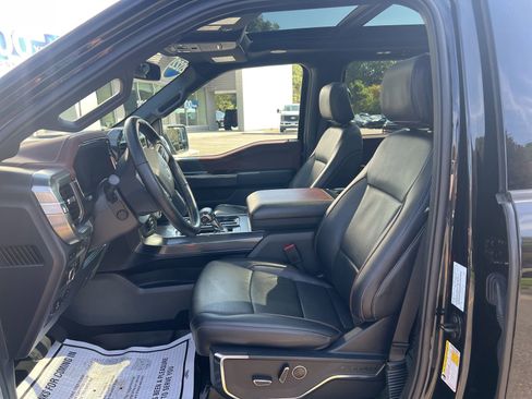 Used 2022 Ford F150 Lariat w/ Equipment Group 502A High image 19