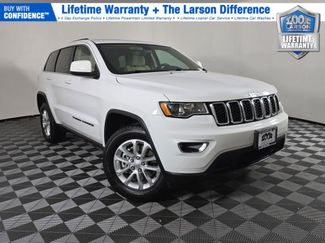 Used 2022 Jeep Grand Cherokee Laredo E image 1