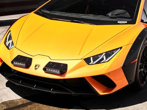 Used 2023 Lamborghini Huracan Sterrato image 6