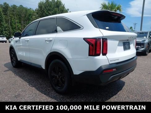 Used 2023 Kia Sorento LX FWD image 7