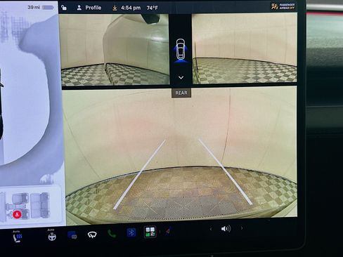 Used 2026 Tesla Model Y Long Range RWD image 22