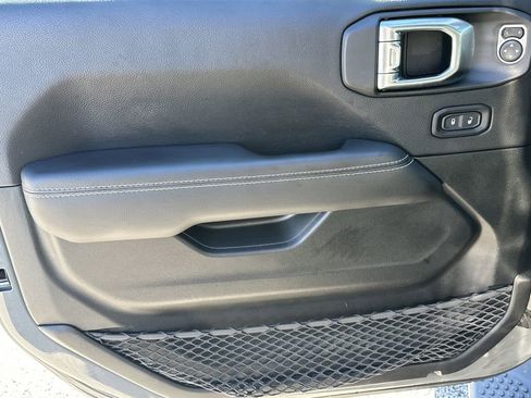 Used 2022 Jeep Wrangler Unlimited Sahara w/ Safety Group image 10