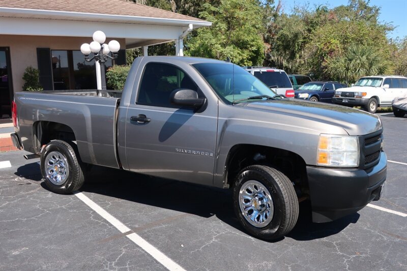 Used 2008 Chevrolet Silverado 1500 W/T RWD image 4