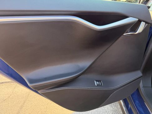 Used 2016 Tesla Model S 70 RWD image 16
