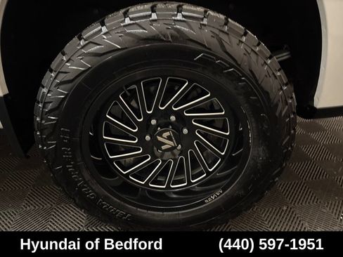 Used 2023 Chevrolet Silverado 1500 LTZ AWD/4WD image 33