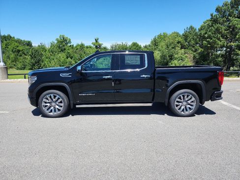 New 2026 GMC Sierra 1500 Denali w/ Denali Reserve Package AWD/4WD image 2