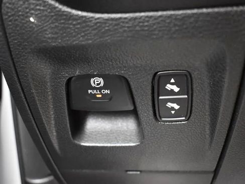 Used 2025 RAM 1500 Laramie image 22