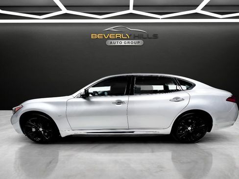 Used 2019 INFINITI Q70 L 3.7 AWD/4WD image 2