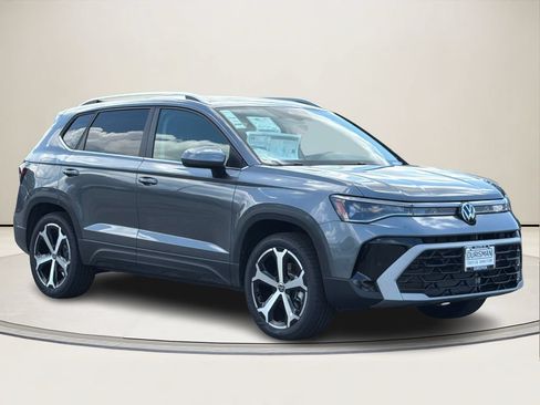 New 2026 Volkswagen Taos SEL AWD/4WD image 1