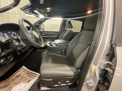Used 2026 RAM 2500 Big Horn AWD/4WD image 9