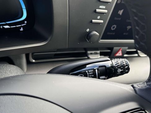 New 2026 Hyundai Elantra SEL Sport Premium FWD image 19