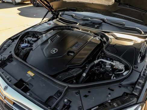 Used 2019 Mercedes-Benz S 560 4MATIC Sedan image 61