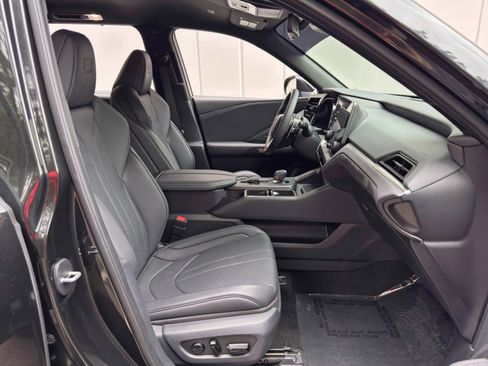 Used 2025 Lexus TX 500h AWD w/ Technology Package image 15