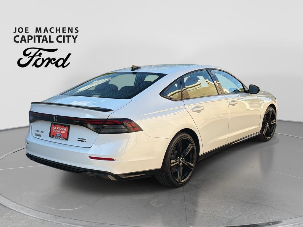 Used 2023 Honda Accord Sport image 5
