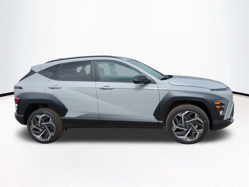 New 2026 Hyundai Kona SEL Premium image 4