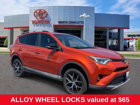 Used 2016 Toyota RAV4 SE AWD/4WD image 1