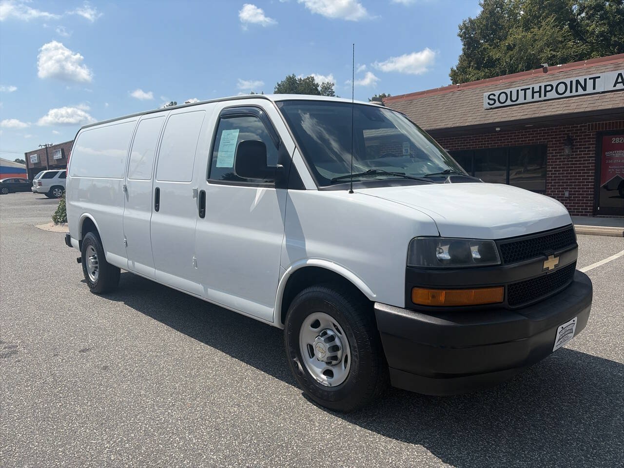 Used 2020 Chevrolet Express 2500 Extended w/ Enhanced Convenience Package RWD image 3