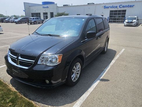 Used 2019 Dodge Grand Caravan SXT FWD image 19
