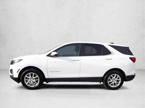 Used 2024 Chevrolet Equinox LT image 2