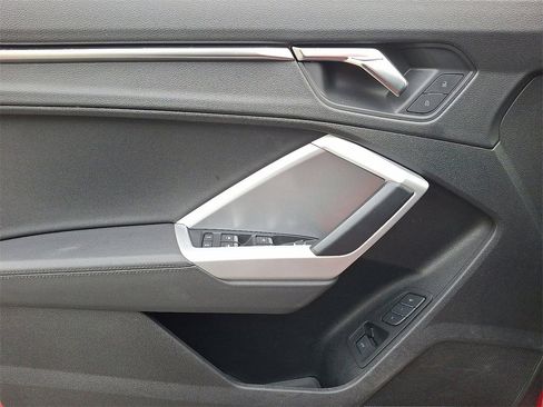 Used 2022 Audi Q3 2.0T Premium w/ Convenience Package image 13