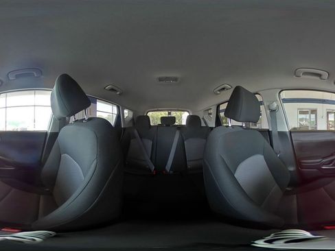 Used 2025 Kia Soul LX w/ LX Technology Package FWD image 45