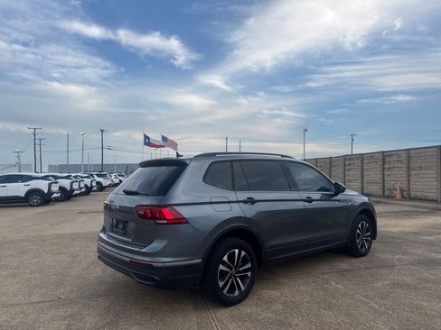 Used 2022 Volkswagen Tiguan S FWD image 21