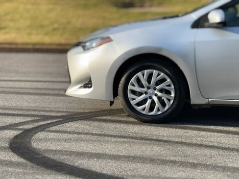 Used 2018 Toyota Corolla LE FWD image 8