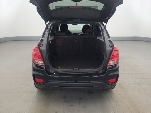 Used 2020 Chevrolet Trax LS w/ Tint and Cruise Package FWD image 29