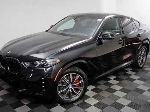New 2026 BMW X6 xDrive40i w/ Climate Comfort Package image 2