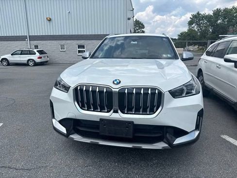 Used 2024 BMW X1 xDrive28i w/ Premium Package AWD/4WD image 2