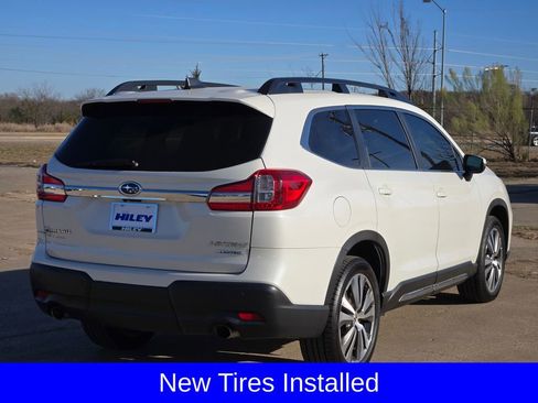 Used 2022 Subaru Ascent Limited image 4