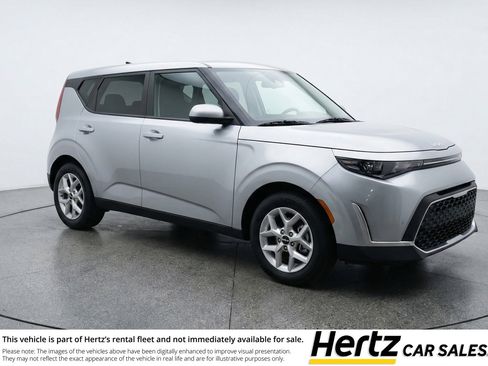 Used 2025 Kia Soul LX w/ LX Technology Package FWD image 1