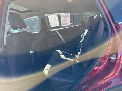 Used 2018 Toyota RAV4 Limited AWD/4WD image 20